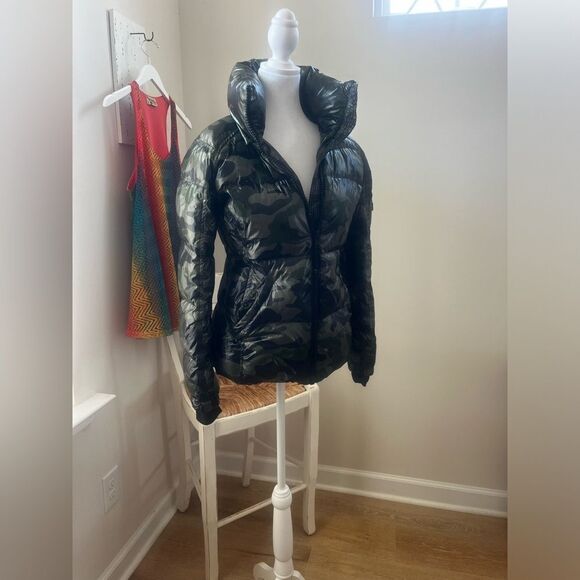 S13 NewYork Camouflage shiny Puffer Jacket; Size Small, perfect condition! - Picture 2 of 11